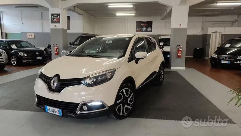 Usata Renault Captur 89 CV (65 kW) 2013 Bianco SUV