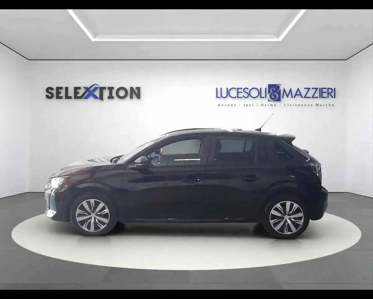 Usata Peugeot 208 Active 101 CV (74 kW) 2023 Nero Utilitaria