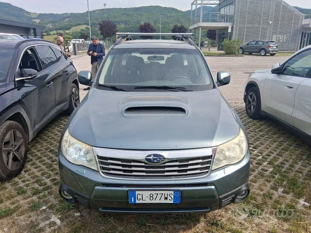 Usata Subaru Forester 147 CV (108 kW) 2009 Grigio SUV