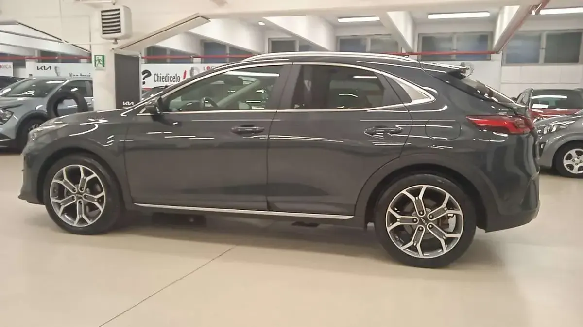 Usata Kia XCeed 117 CV (86 kW) 2022 Dark penta metal SUV