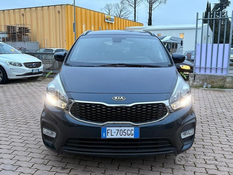 Usata Kia Carens 115 CV (84 kW) 2017 Blu Monovolume