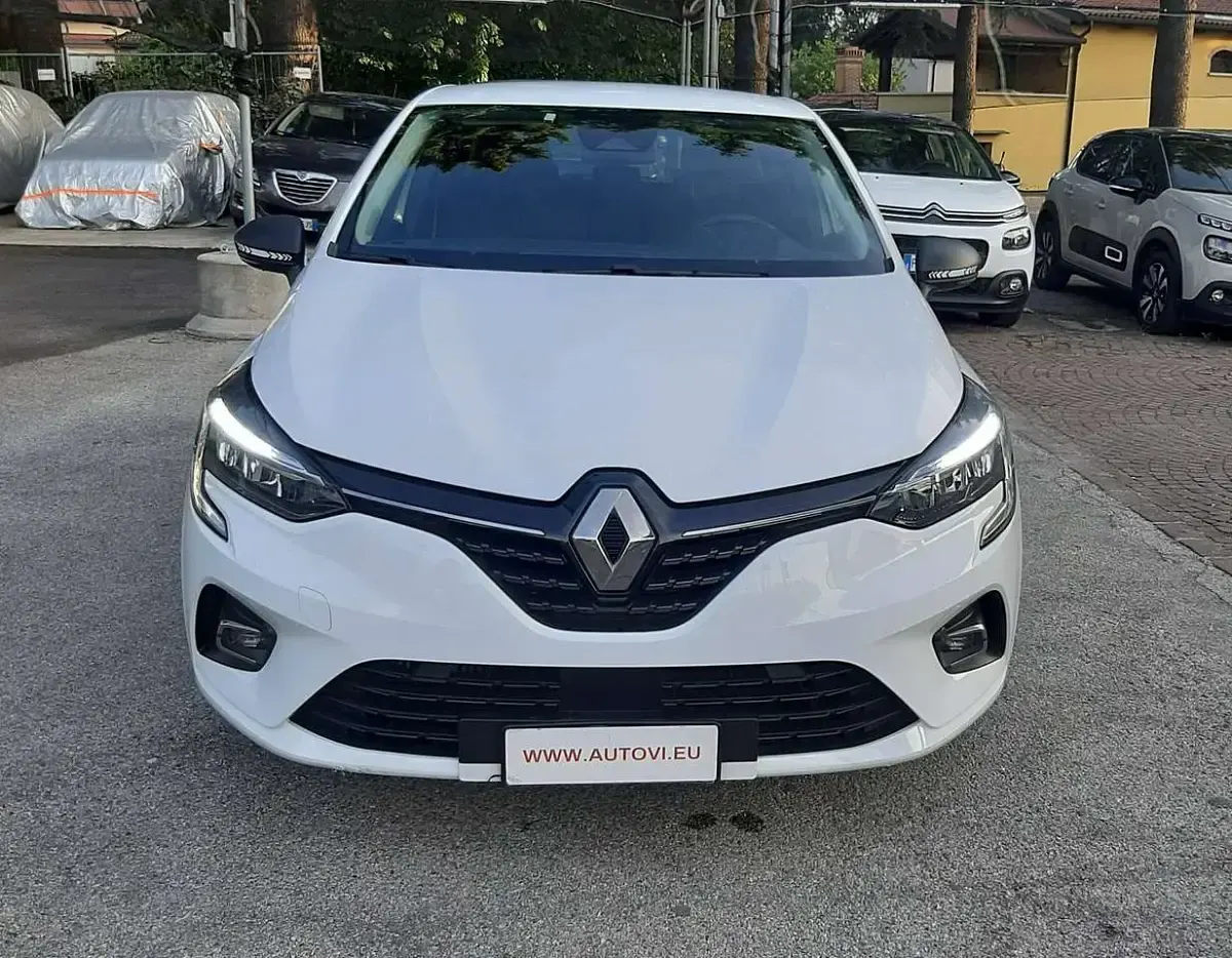 Usata Renault Clio V 101 CV (74 kW) 2022 Bianco Berlina