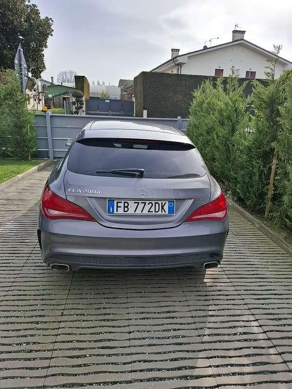 Usata Mercedes CLA200 Shooting Brake Premium 136 CV (100 kW) 2015 Grigio Station wagon