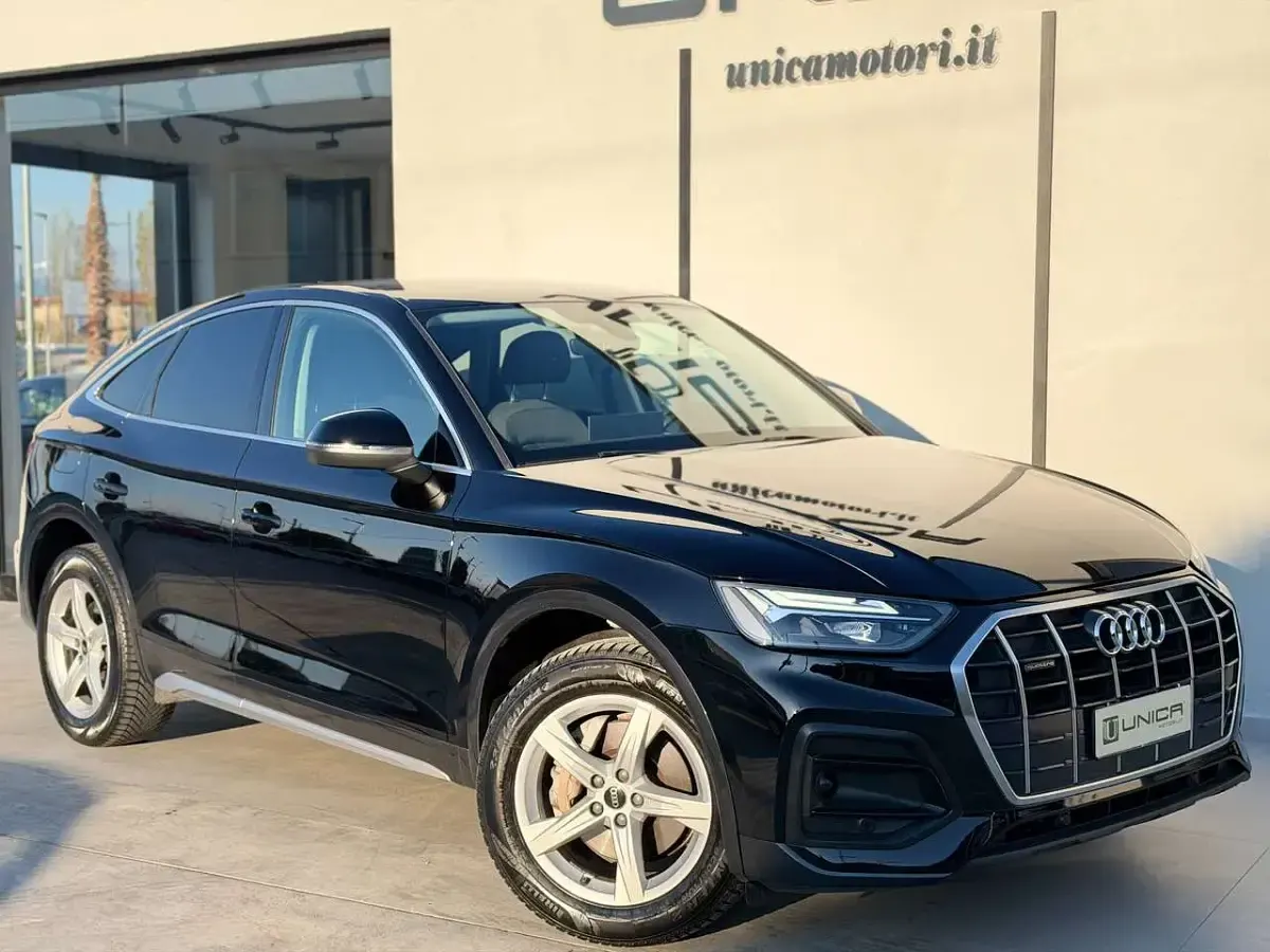 Usata Audi Q5 Sportback Ambiente 204 CV (150 kW) 2021 Nero SUV
