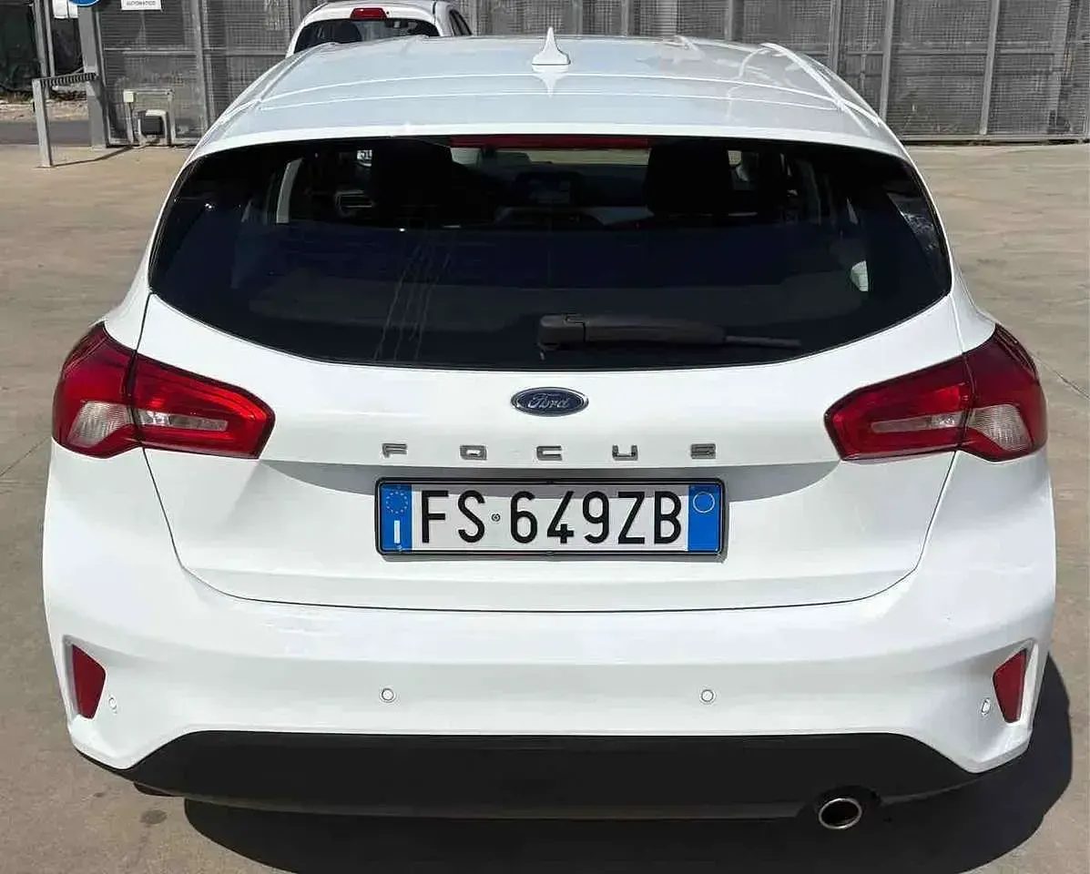 Usata Ford Focus 101 CV (74 kW) 2018 Bianco Berlina