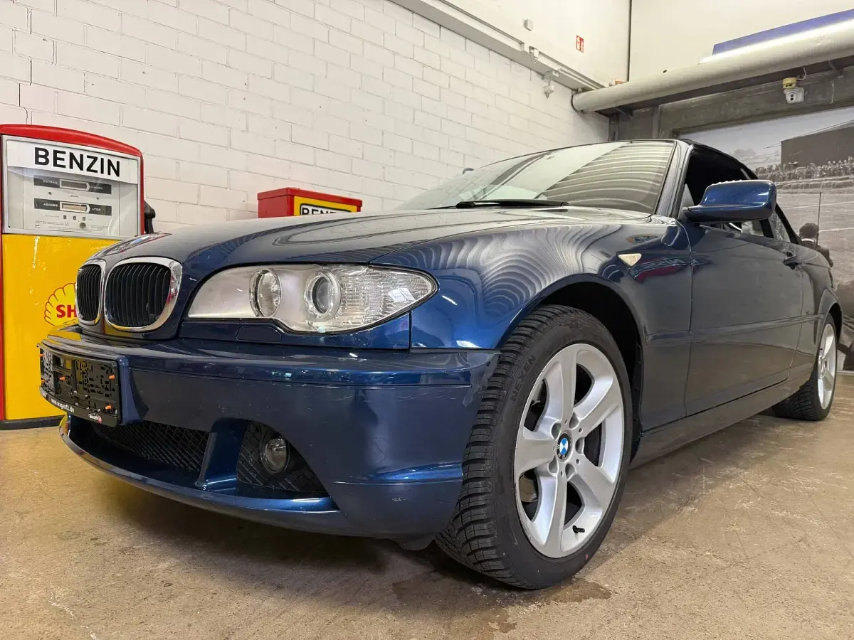 Usata BMW 318 150 CV (110 kW) 2005 Blu Cabrio