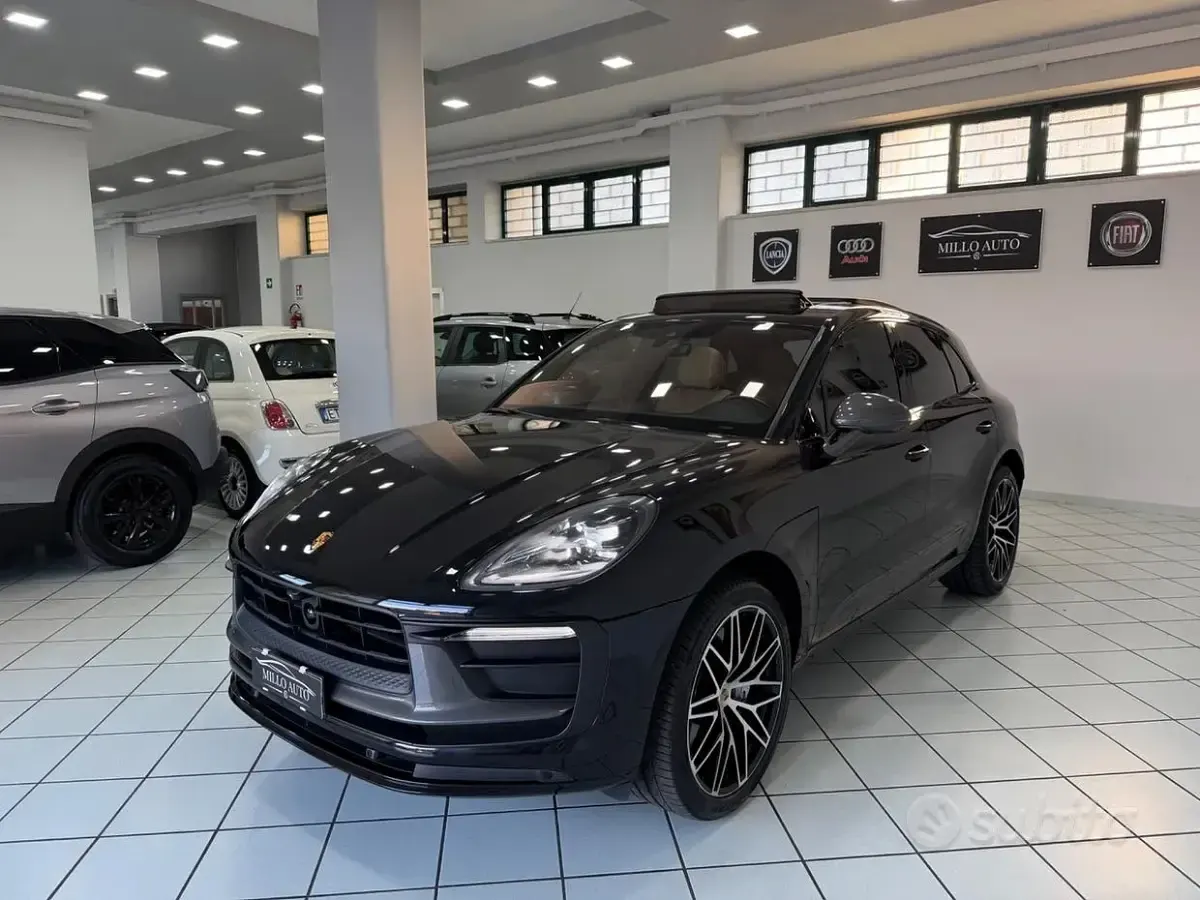 Usata Porsche Macan T 265 CV (194 kW) 2023 Nero SUV