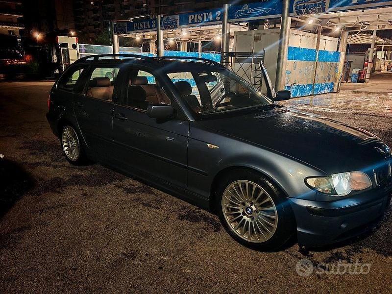 Usata BMW 330 184 CV (135 kW) 2002 Grigio Station wagon