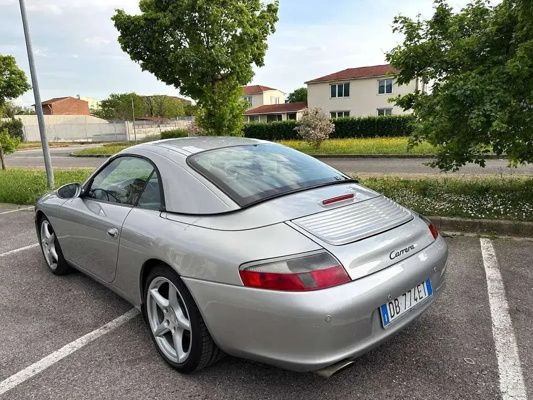 Usata Porsche 996 810 CV (595 kW) 2004 Argento Cabrio