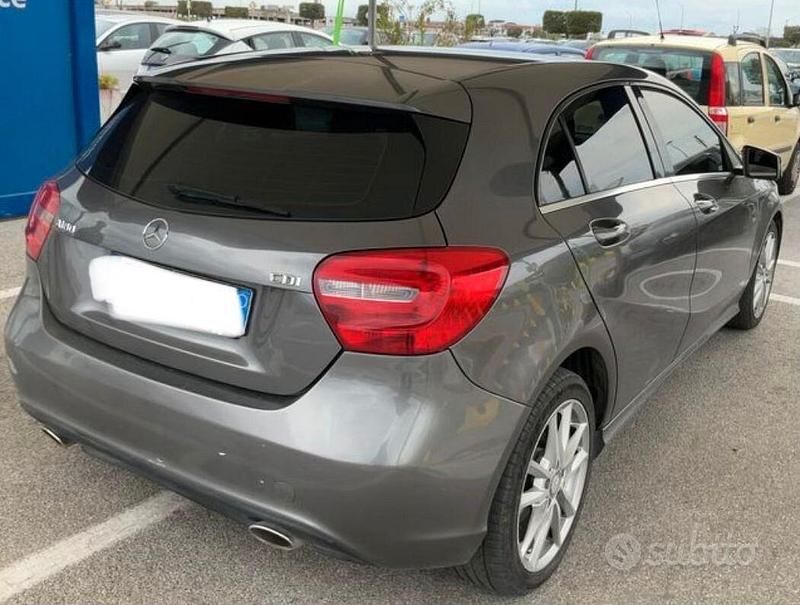 Usata Mercedes A180 Executive 109 CV (80 kW) 2013 Grigio Berlina