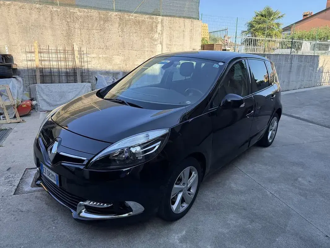 Usata Renault Scénic 110 CV (80 kW) 2015 Monovolume