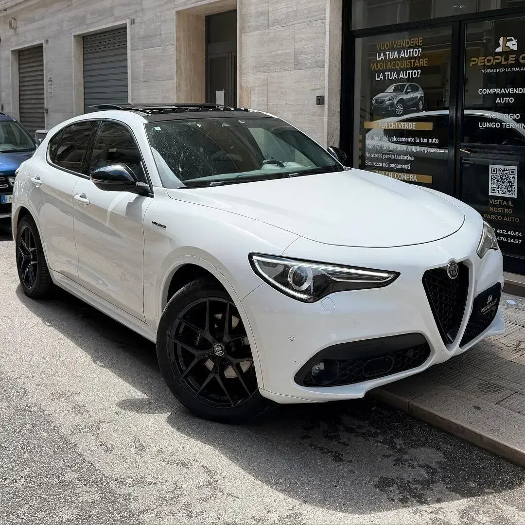 Usata Alfa Romeo Stelvio Veloce 210 CV (154 kW) 2020 Bianco SUV