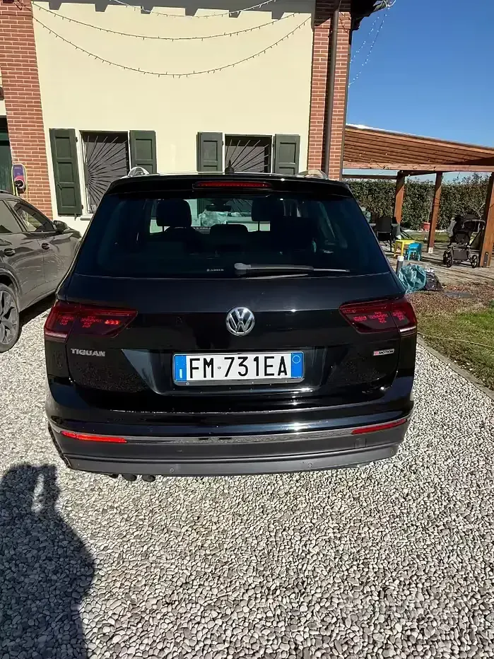Usata VW Tiguan Executive 150 CV (110 kW) 2017 Nero SUV