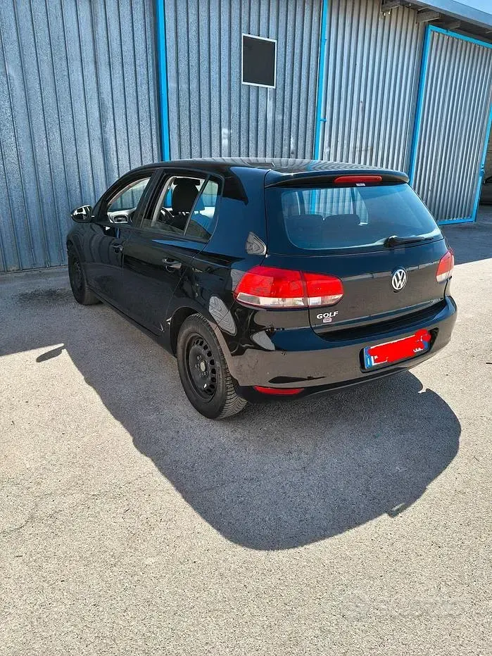 Usata VW Golf VI 80 CV (58 kW) 2011 Nero Utilitaria
