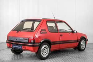 Usata Peugeot 205 GTi 103 CV (75 kW) 1986 Rosso