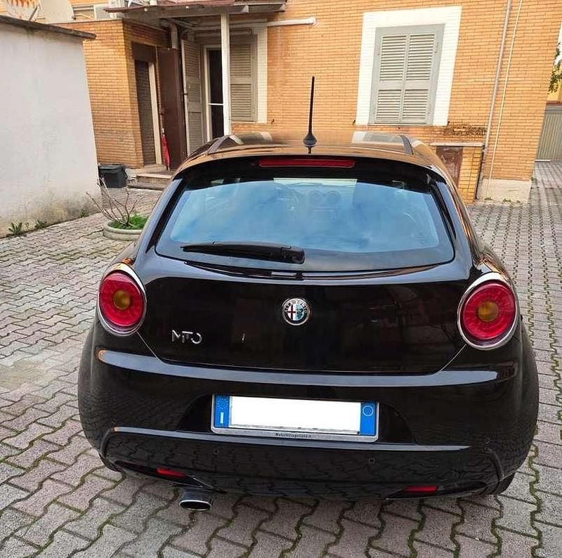 Usata Alfa Romeo MiTo Distinctive 84 CV (61 kW) 2015 Nero Utilitaria