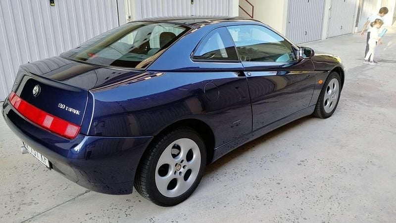 Usata Alfa Romeo GTV Lusso 150 CV (110 kW) 1998 Blu/azzurro Coupé