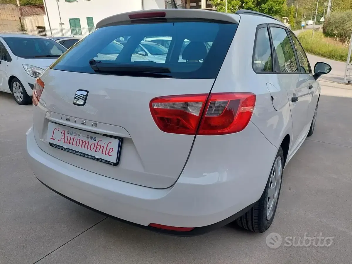 Usata Seat Ibiza ST 75 CV (55 kW) 2011 Bianco Station wagon