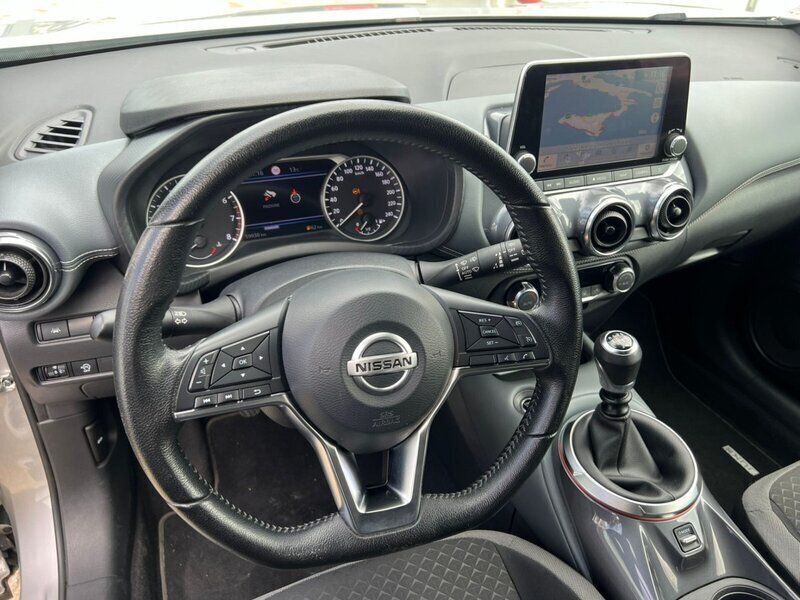 Usata Nissan Juke N-Connecta 118 CV (86 kW) 2021 Grigio scuro SUV
