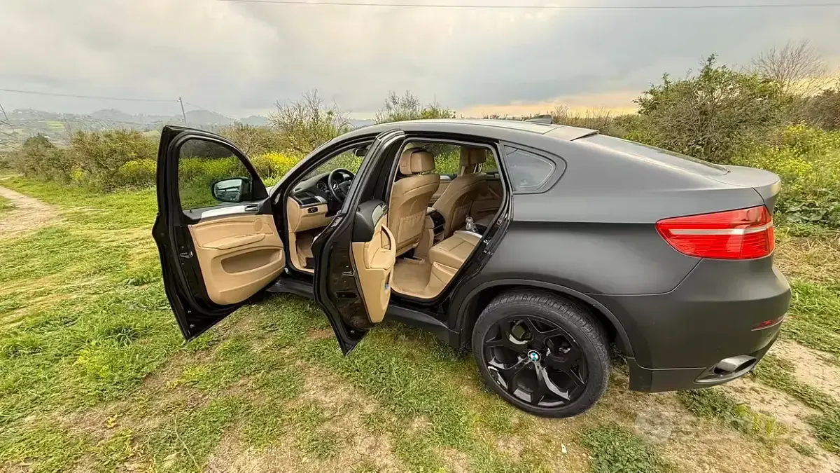 Usata BMW X6 Efficient Dynamics 245 CV (180 kW) 2010 Nero SUV