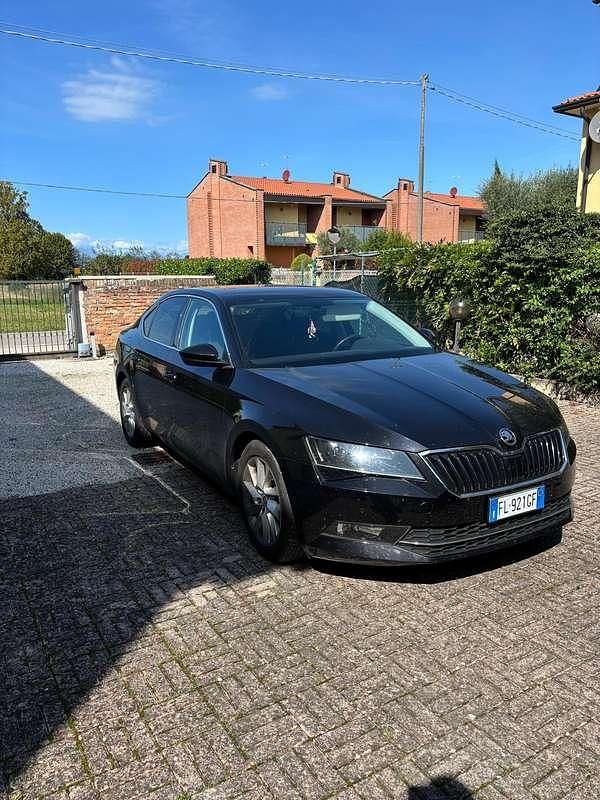 Usata Skoda Superb Ambition 120 CV (88 kW) 2017 Berlina