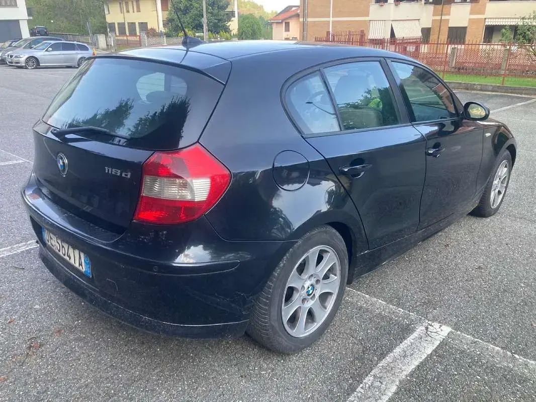 Używany BMW 118 122 KM (89 kW) 2006 Hatchback