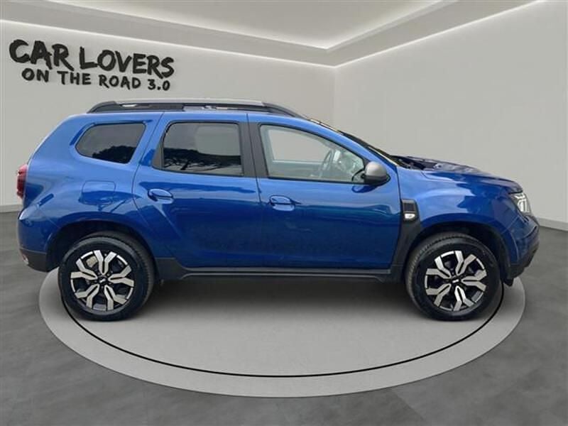Usata Dacia Duster Journey 101 CV (74 kW) 2023 Blu scuro SUV