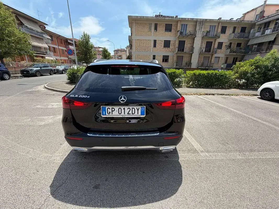 Usata Mercedes GLA200 Advanced Plus 150 CV (110 kW) 2023 Nero SUV