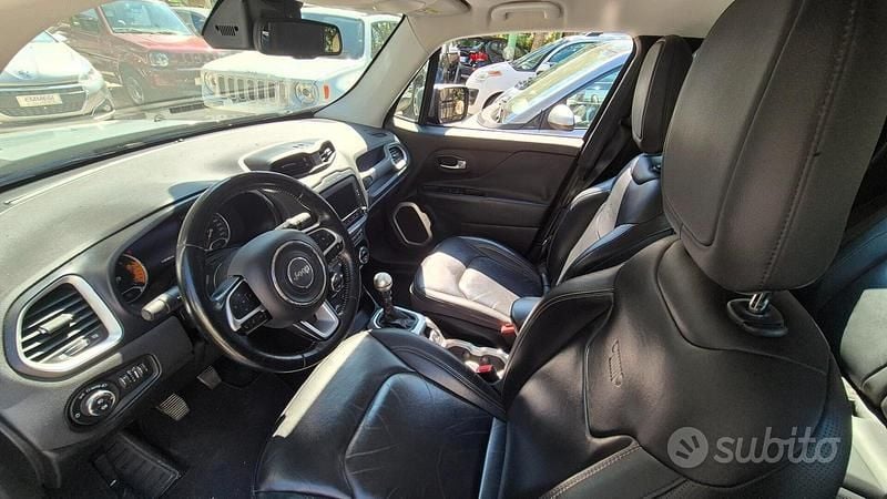Usado Jeep Renegade Limited 140 CV (102 kW) 2014 Negro SUV