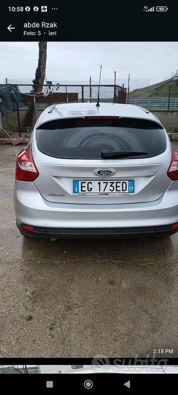 Usata Ford Focus 100 CV (73 kW) 2010 Grigio Berlina
