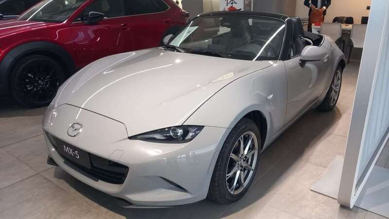 Vari colori Nuova 2025 Mazda MX5 Exclusive-Line Cabrio | 32.900 € (Ottimo prezzo) - Immagine 1/4