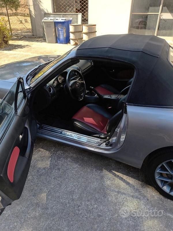 Usata Mazda MX5 110 CV (80 kW) 2005 Cabrio