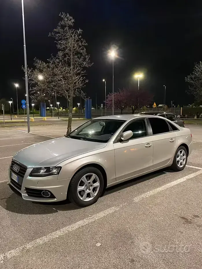 Usata Audi A4 160 CV (117 kW) 2010 Grigio Berlina