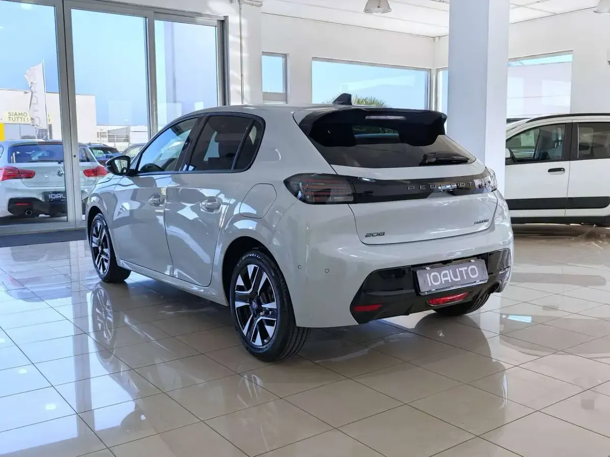 Nuova Peugeot 208 Allure 101 CV (74 kW) 2026 Bianco Utilitaria