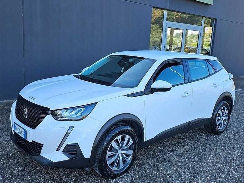 Usata Peugeot 2008 Active 102 CV (75 kW) 2020 Bianco SUV