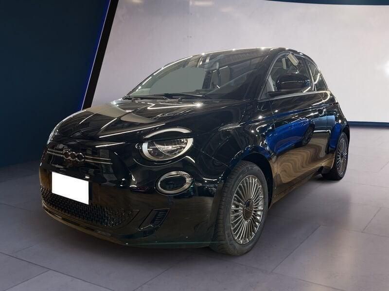 Usata Fiat 500e Icon 86 kW (118 CV) 2022 Nero Berlina