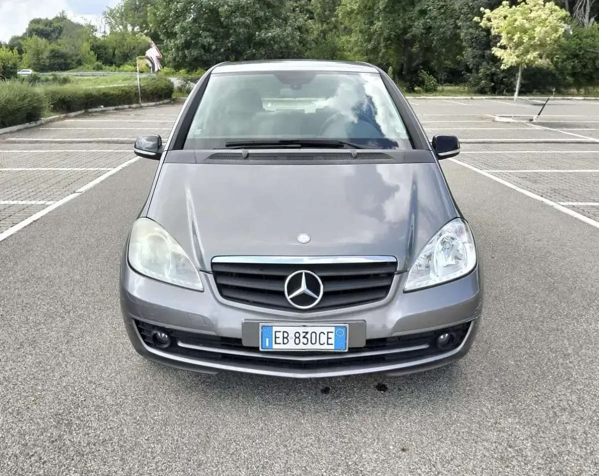 Usata Mercedes A160 95 CV (69 kW) 2010 Grigio Monovolume