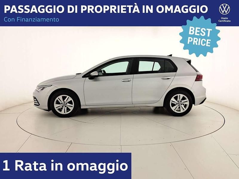 Usata VW Golf VIII Life 131 CV (96 kW) 2022 Reflex silver metallizzato Berlina