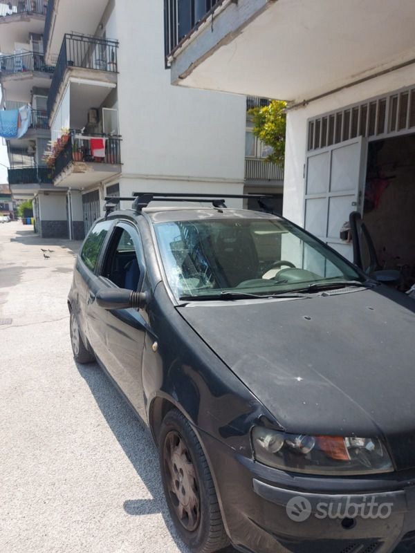 Usata Fiat Punto 60 CV (44 kW) 2003 Nero Utilitaria
