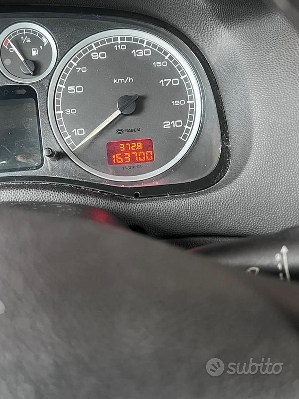 Usata Peugeot 307 90 CV (66 kW) 2001 Grigio Berlina