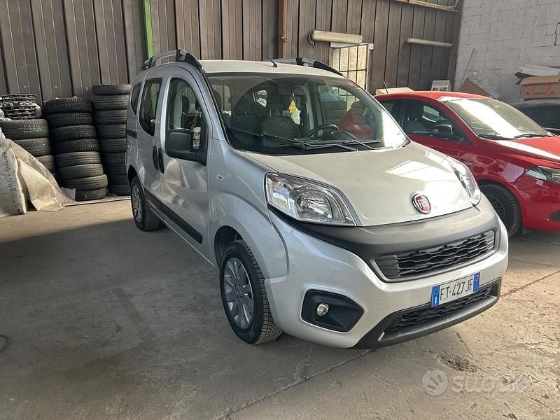 Usata Fiat Qubo Easy 77 CV (56 kW) 2019 Grigio Monovolume