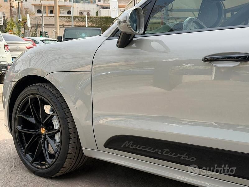 Usata Porsche Macan Turbo 441 CV (324 kW) 2020 Grigio SUV