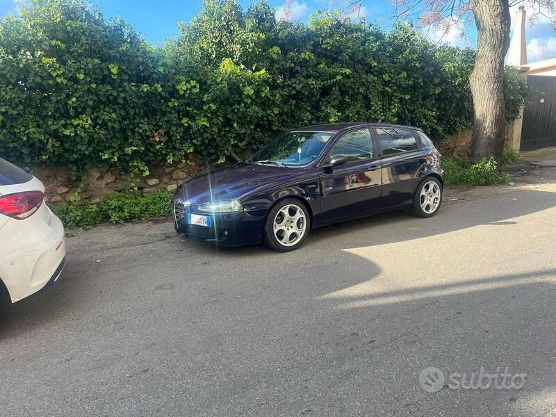 Blu Usata 2006 Alfa Romeo 147 Due volumi | 1500 € (Ottimo prezzo) - Immagine 1/2