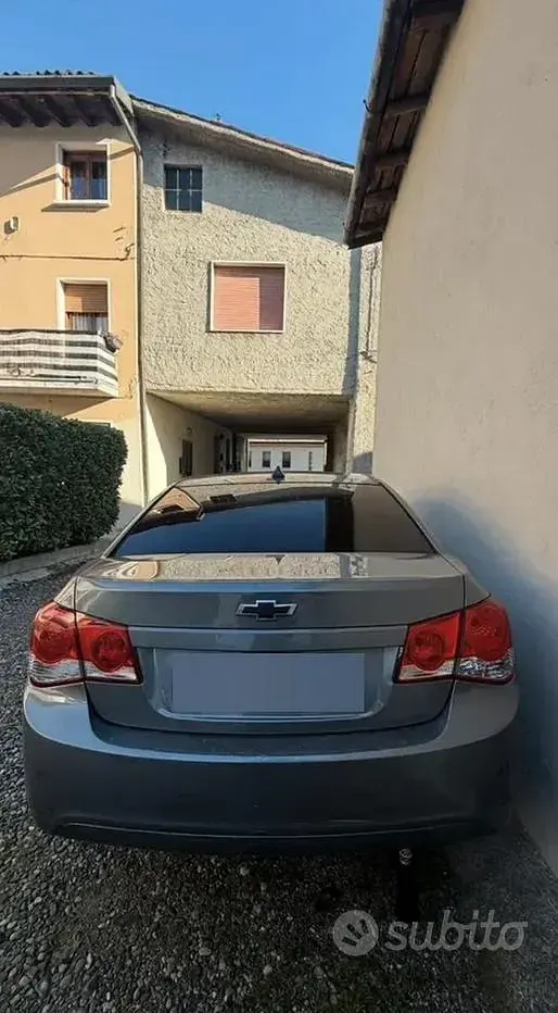 Usata Chevrolet Cruze 150 CV (110 kW) 2010 Grigio Berlina