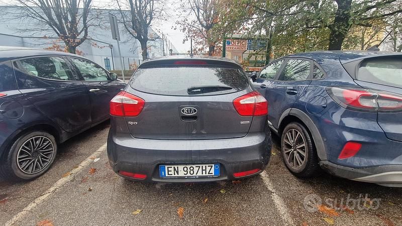 Usata Kia Rio 2011 Berlina