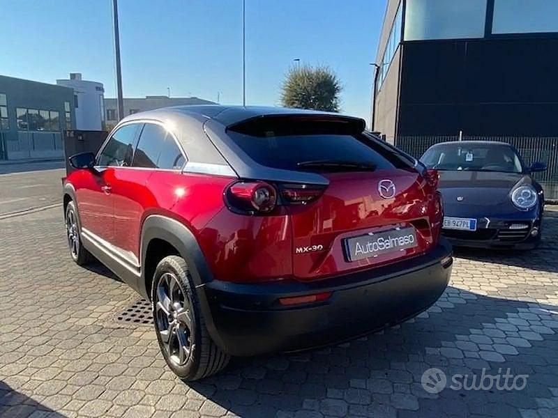 Usata Mazda MX30 Exclusive 80 kW (110 CV) 2021 Multitone soul red crystal SUV
