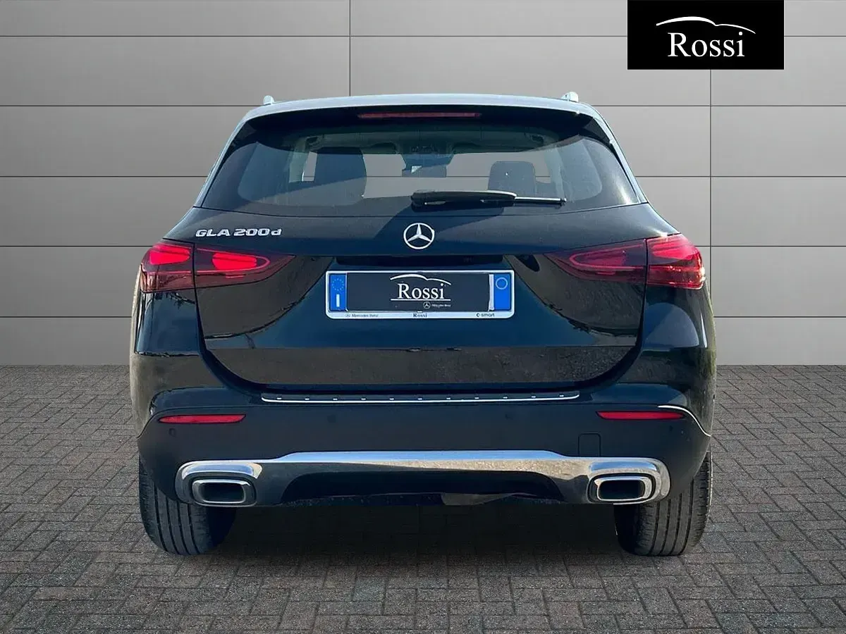 Usata Mercedes GLA200 Advanced Plus 150 CV (110 kW) 2023 Bianco SUV