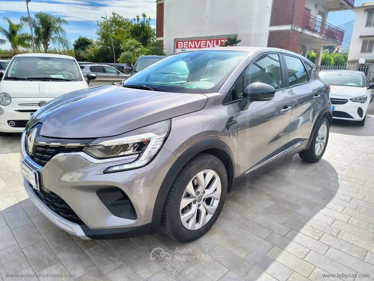 Usata Renault Captur Business 116 CV (85 kW) 2021 Grigio SUV