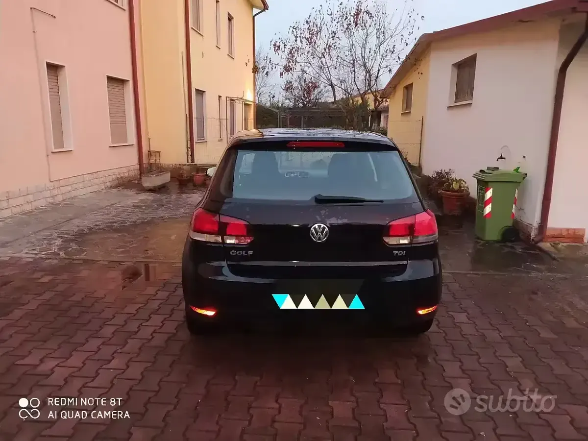 Usata VW Golf VI 105 CV (77 kW) 2010 Nero Utilitaria