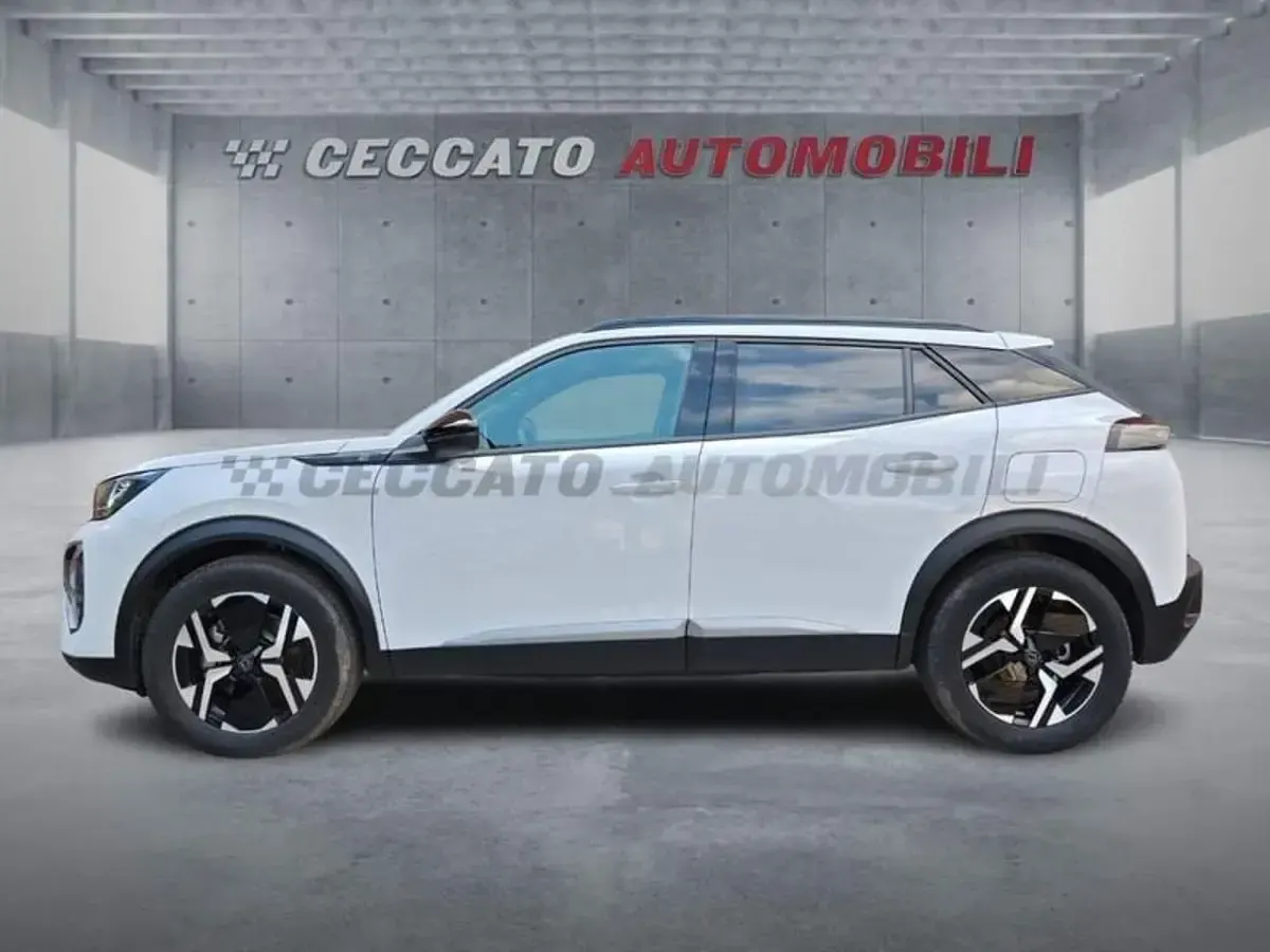 Nuova Peugeot e-2008 Allure 114 kW (156 CV) 2025 Bianco SUV